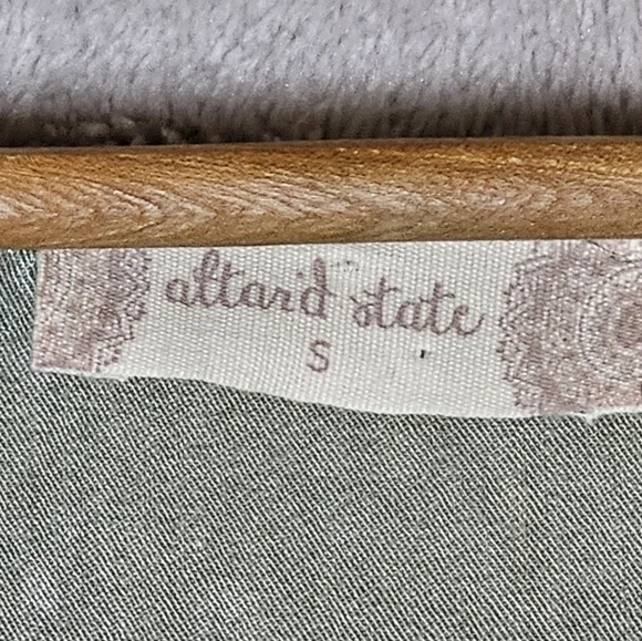 Altard State Woman's Cold Shoulder‎ Dress Size S Embroidered Design With Ribbon. - Picture 10 of 12